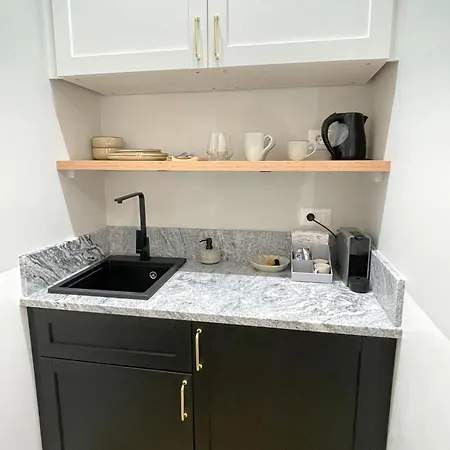 Olive Apartment *
